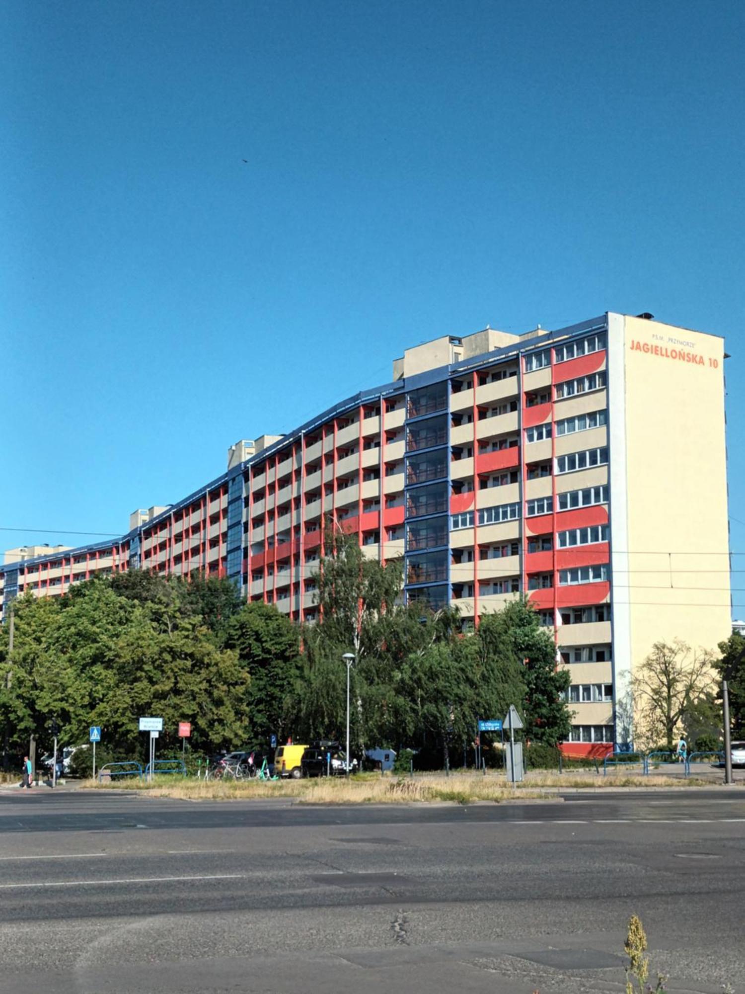 Nadmorska Oaza Falowiec Apartment *